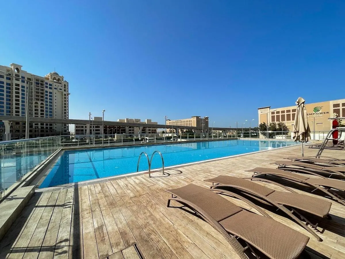 Sleek Studio Apartment At Palm Jumeirah With Ocean Vibes Dubai United Arab Emirates