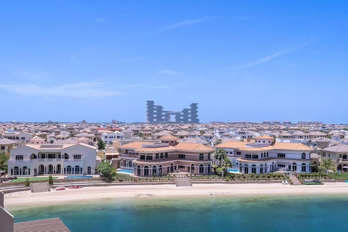Sleek Studio Apartment At Palm Jumeirah With Ocean Vibes Dubai